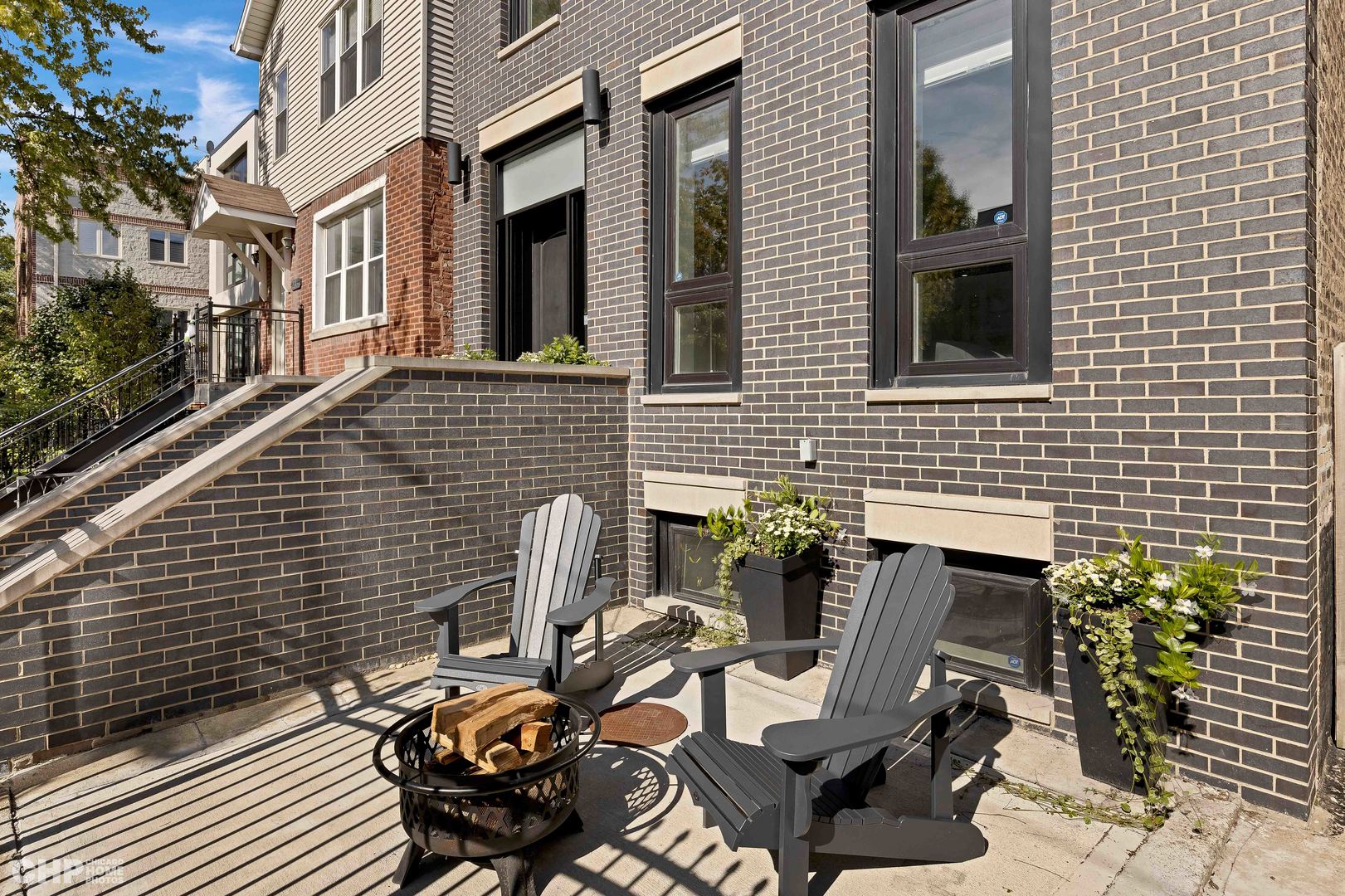 2144 W Huron Street