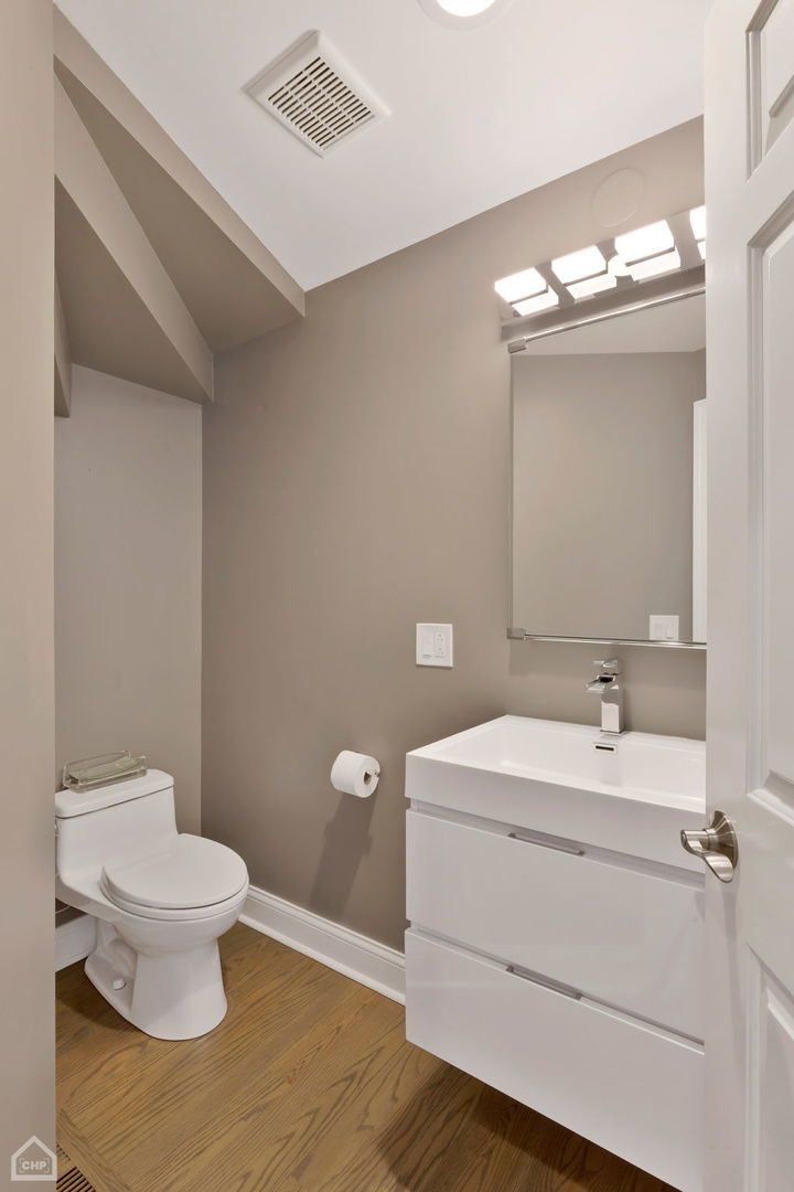 1612 W Pierce Avenue Unit: B