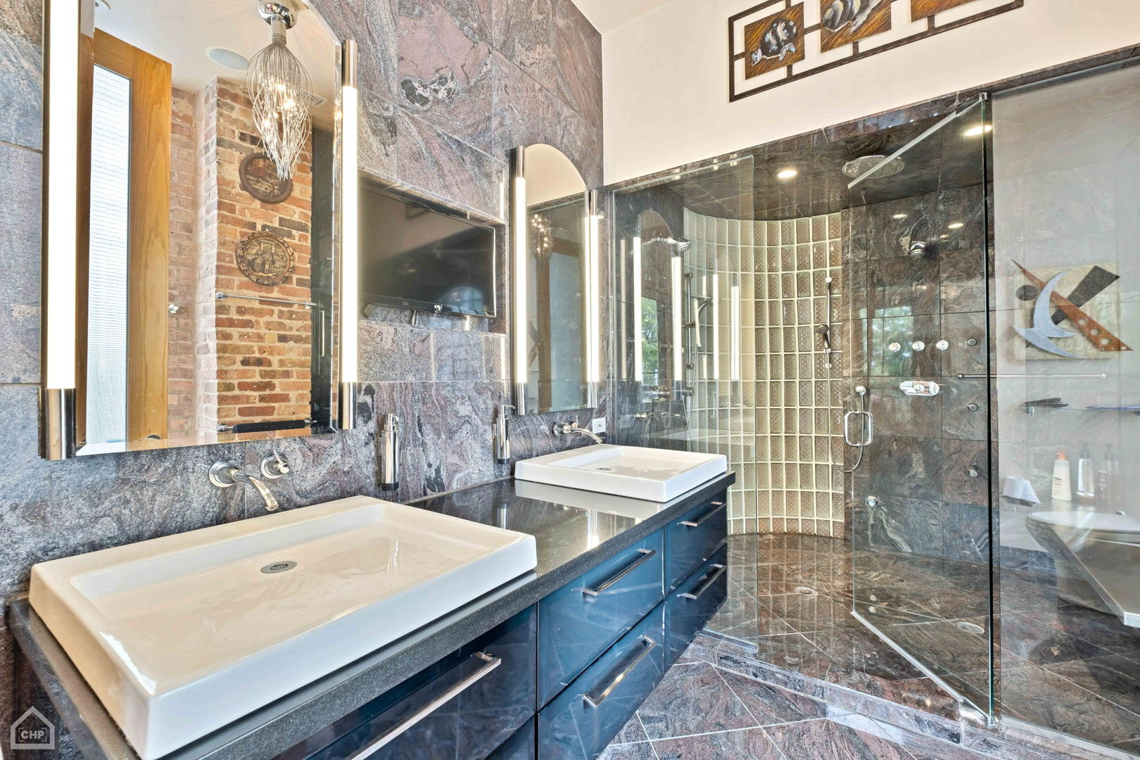 1652 W Ogden Avenue Unit: 4