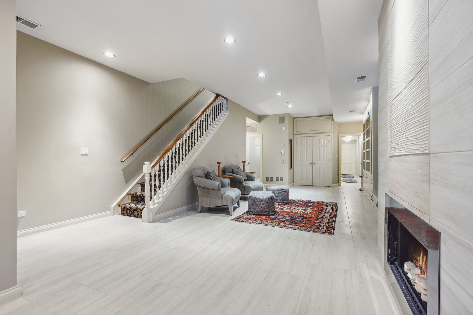 2655 N Magnolia Avenue