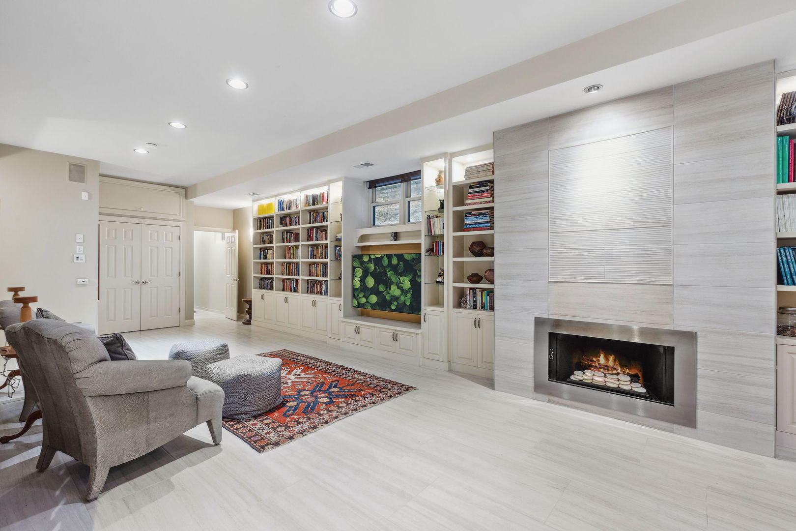 2655 N Magnolia Avenue