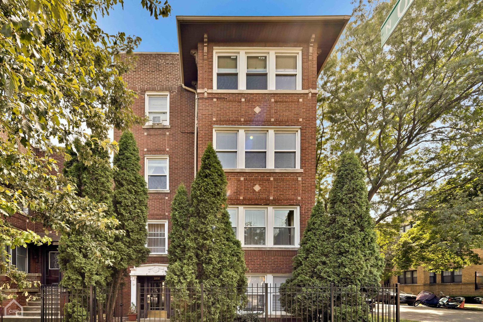 2257 W Addison Street Unit: 1