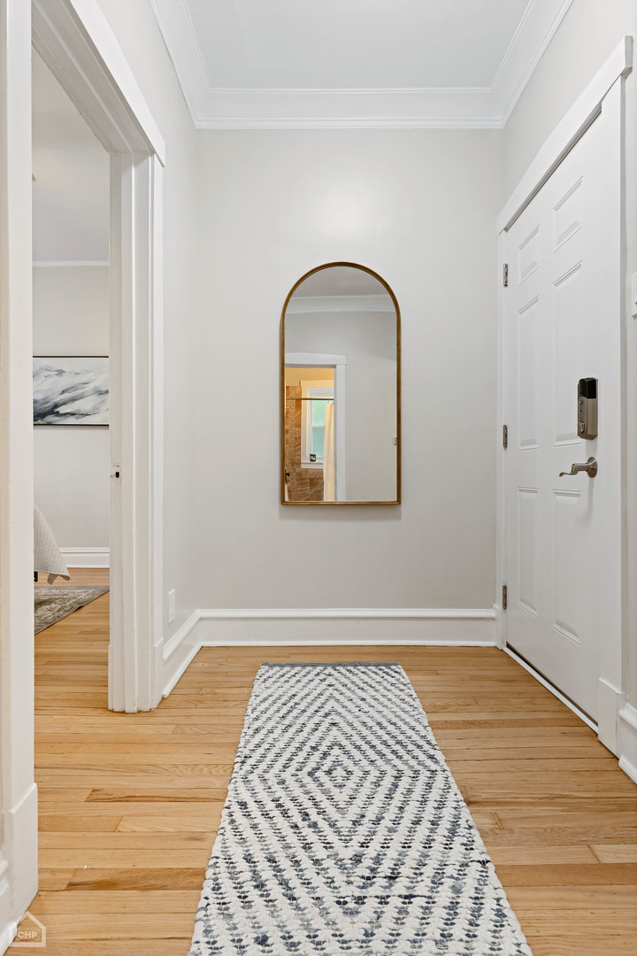 2257 W Addison Street Unit: 1