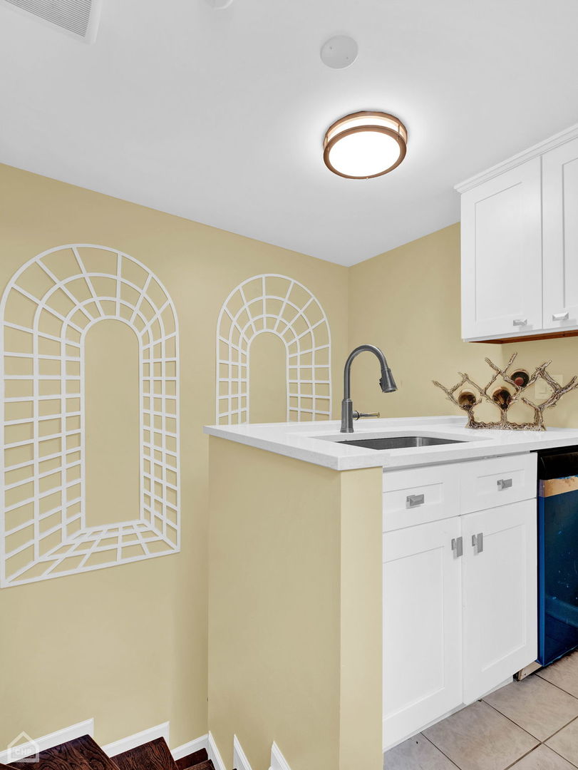 1612 W Pierce Avenue Unit: A