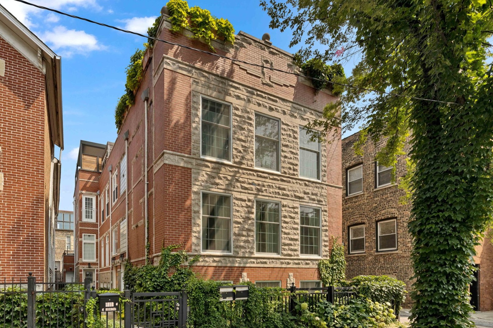 1612 W Pierce Avenue Unit: A