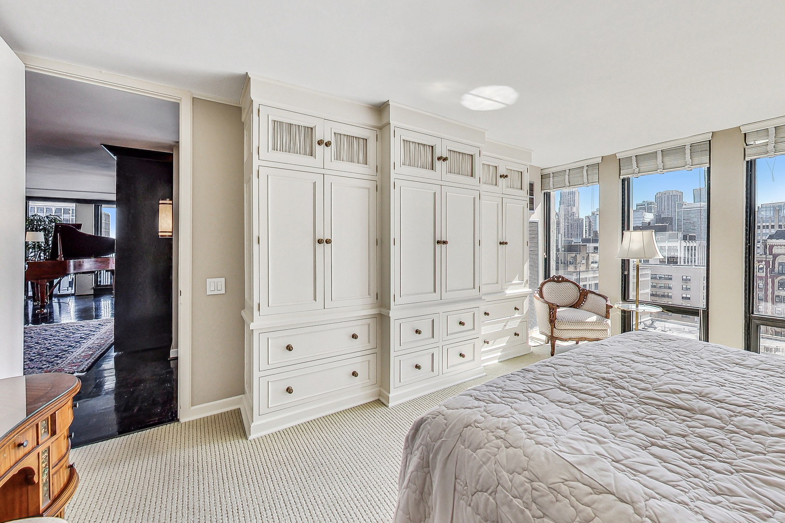 200 E Delaware Place Unit: 26D