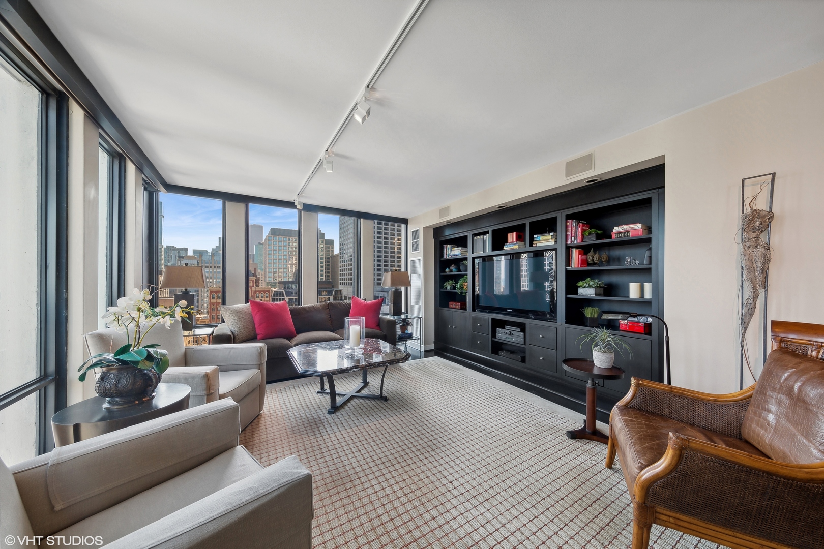 200 E Delaware Place Unit: 26D