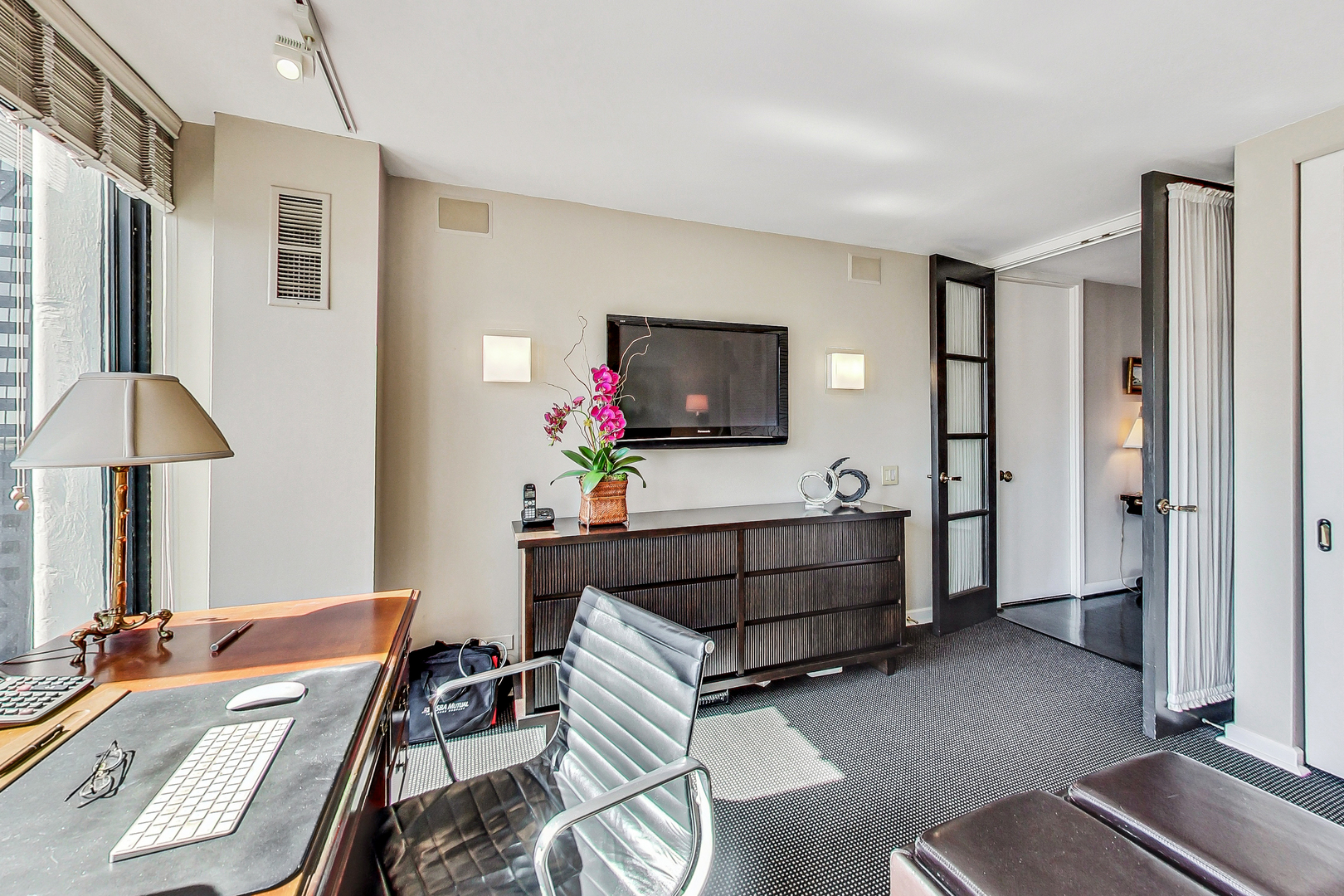200 E Delaware Place Unit: 26D