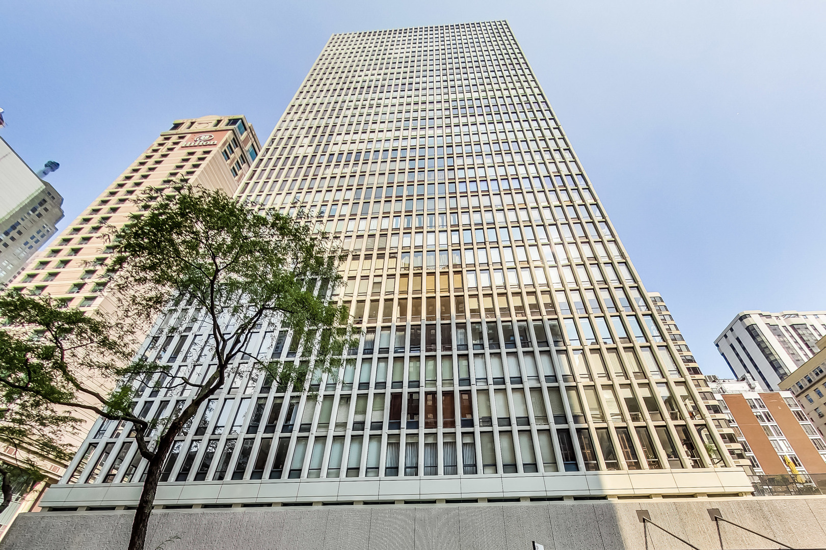 200 E Delaware Place Unit: 26D