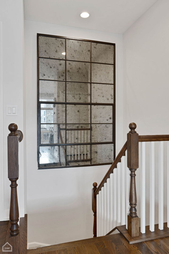 1832 W RICE Street Unit: 1S