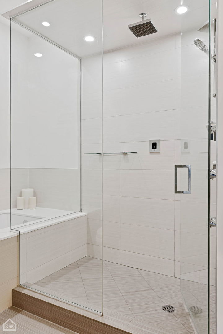 1832 W RICE Street Unit: 1S