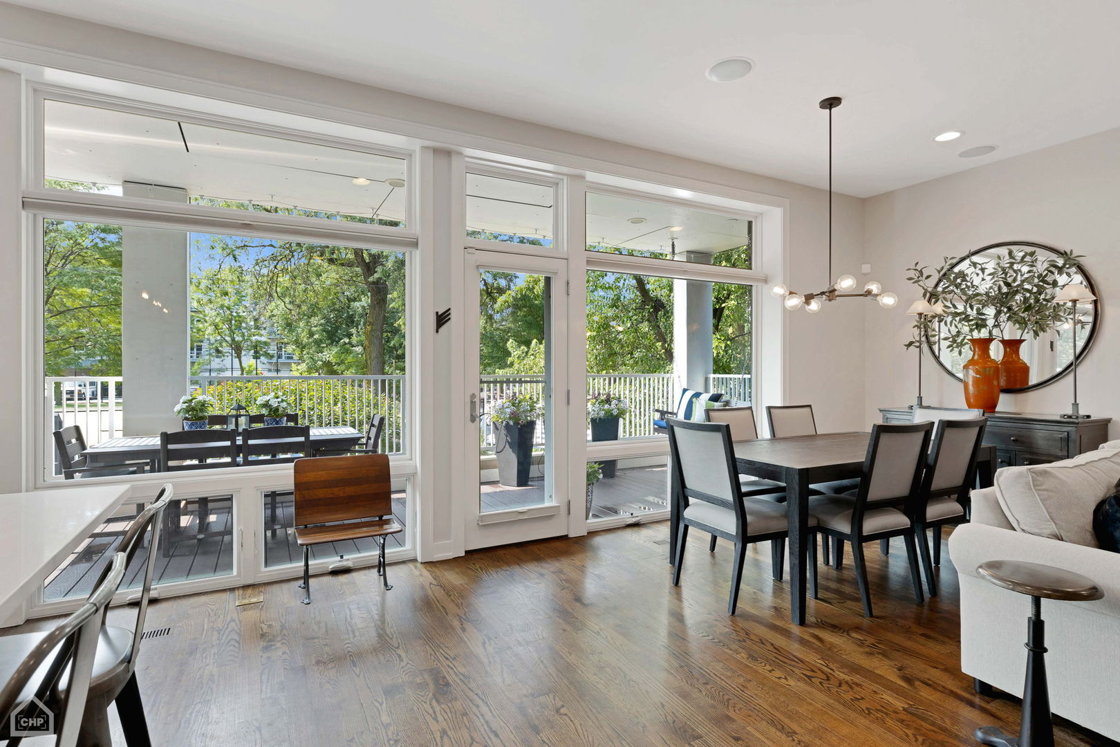 1832 W RICE Street Unit: 1S