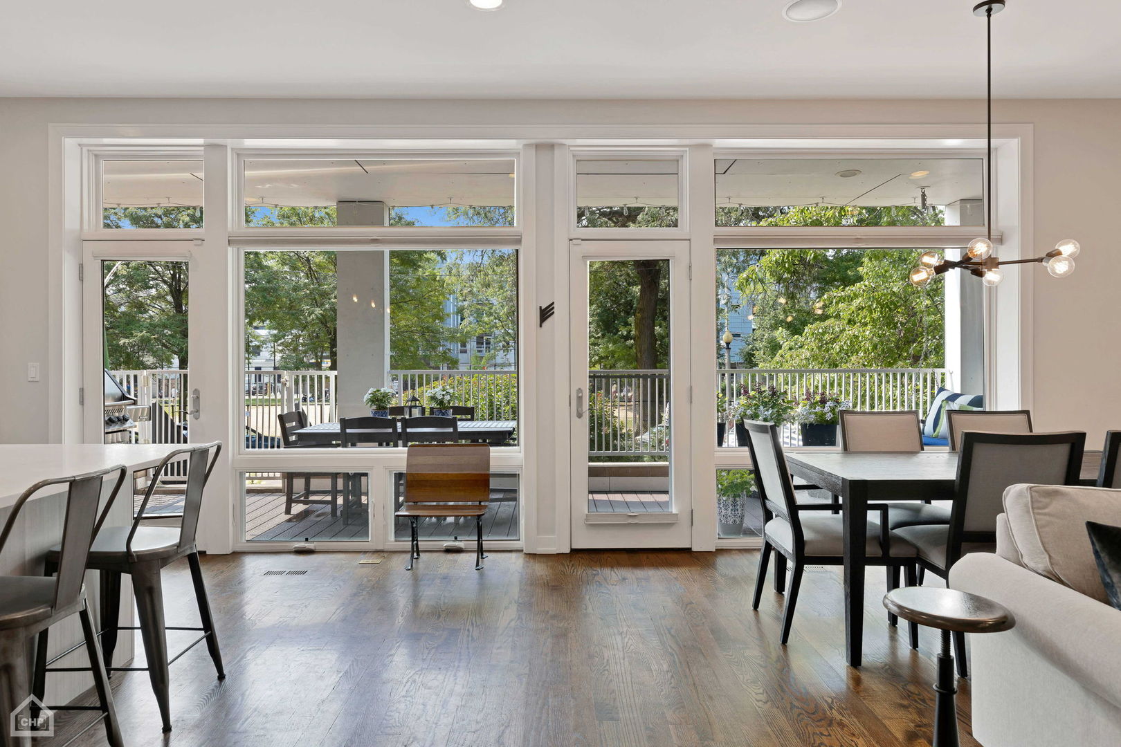 1832 W RICE Street Unit: 1S