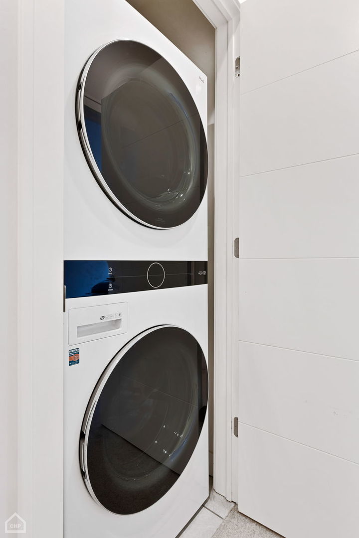 1832 W RICE Street Unit: 1S