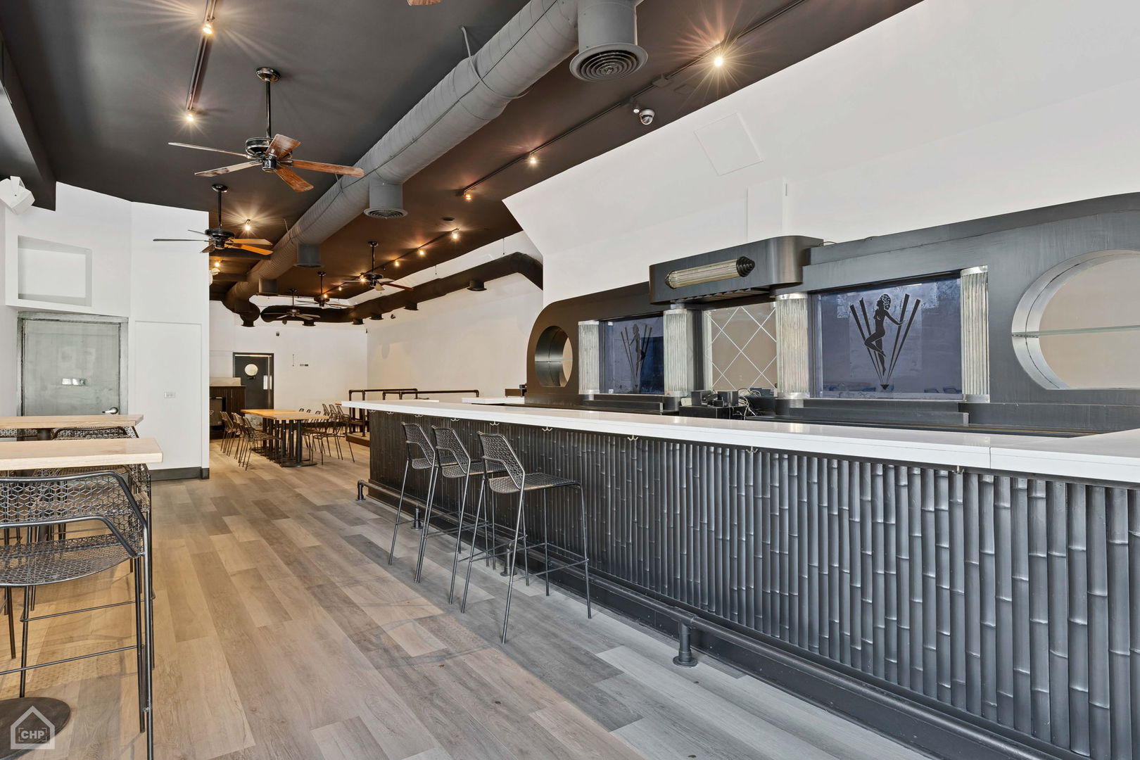 2301 W Chicago Avenue