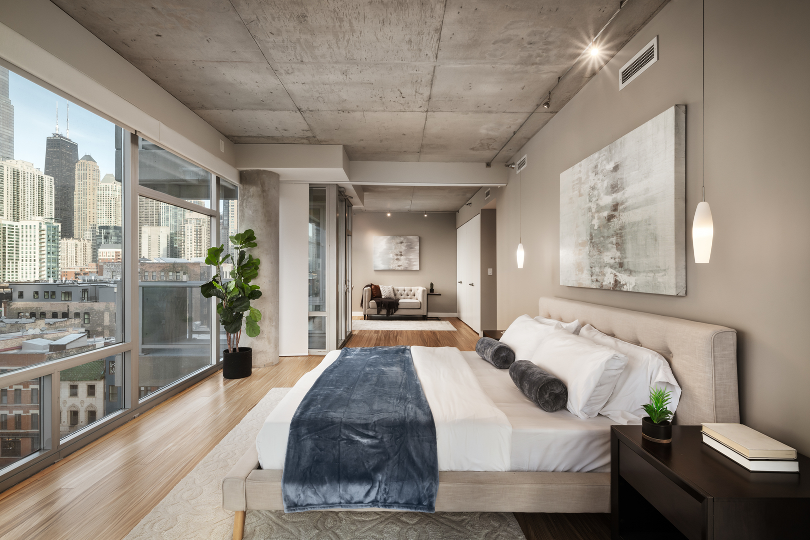 201 W GRAND Avenue Unit: 903