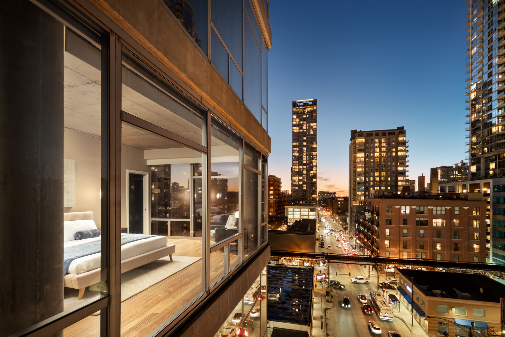 201 W GRAND Avenue Unit: 903