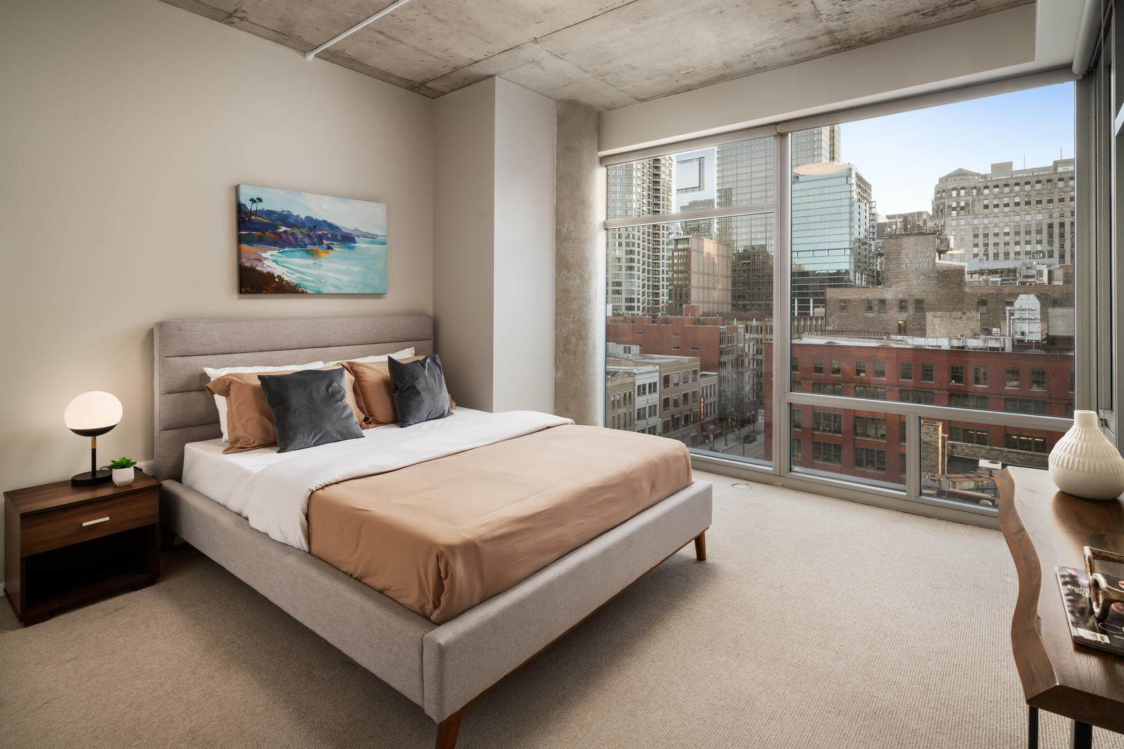 201 W GRAND Avenue Unit: 903