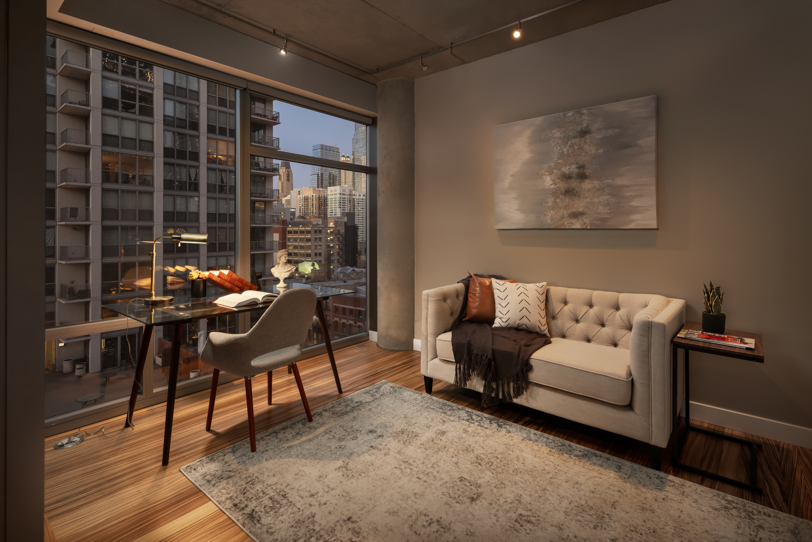 201 W GRAND Avenue Unit: 903