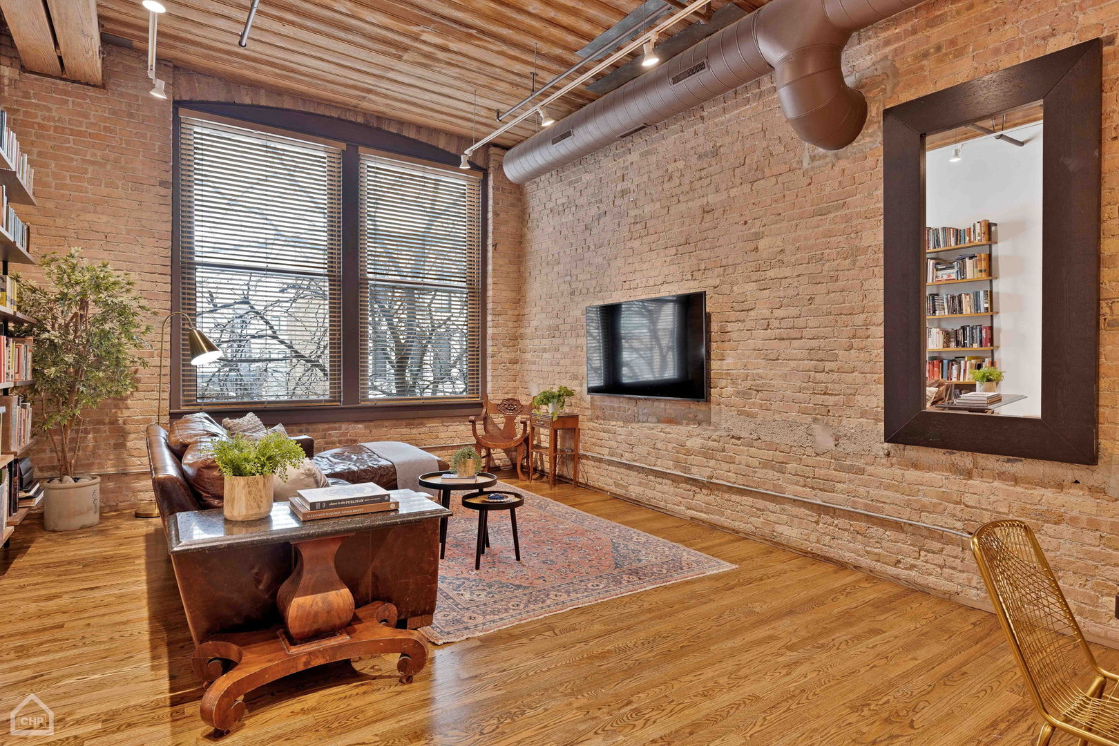 1327 W Washington Boulevard Unit: 2F