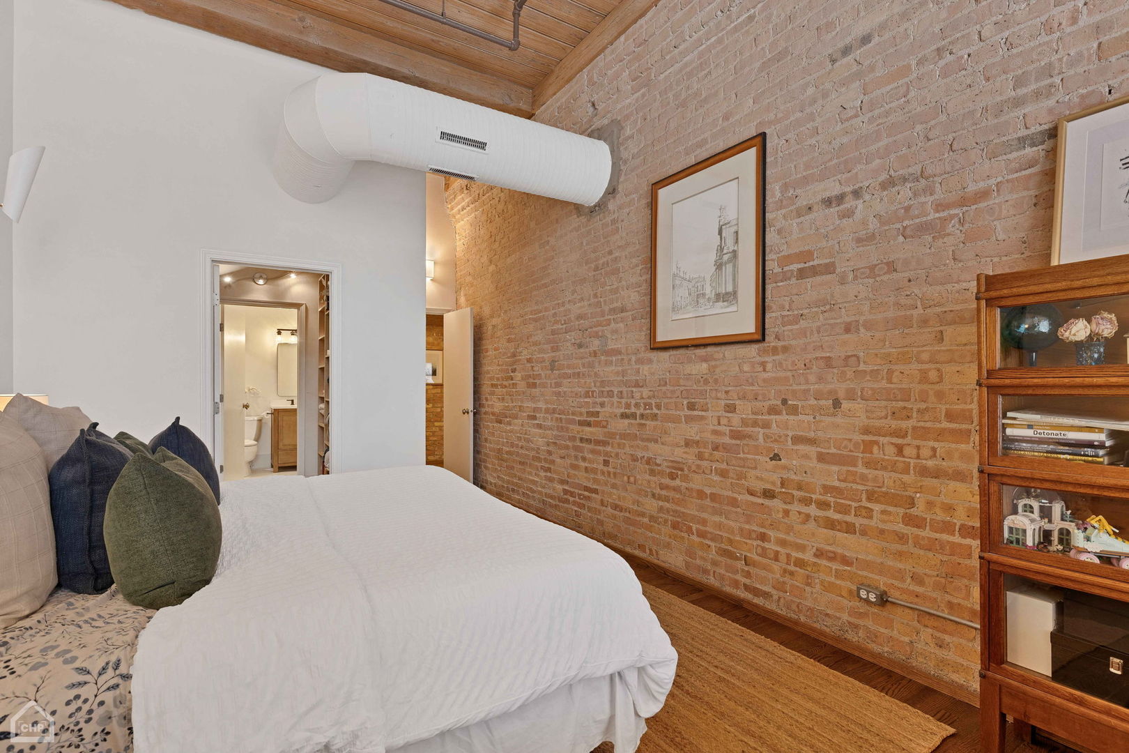 1327 W Washington Boulevard Unit: 2F