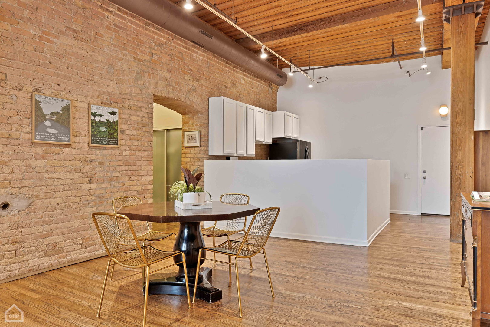 1327 W Washington Boulevard Unit: 2F