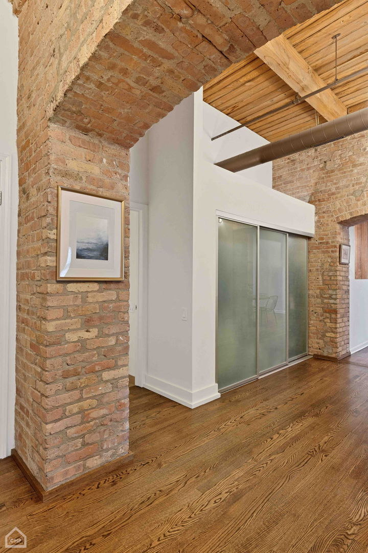 1327 W Washington Boulevard Unit: 2F