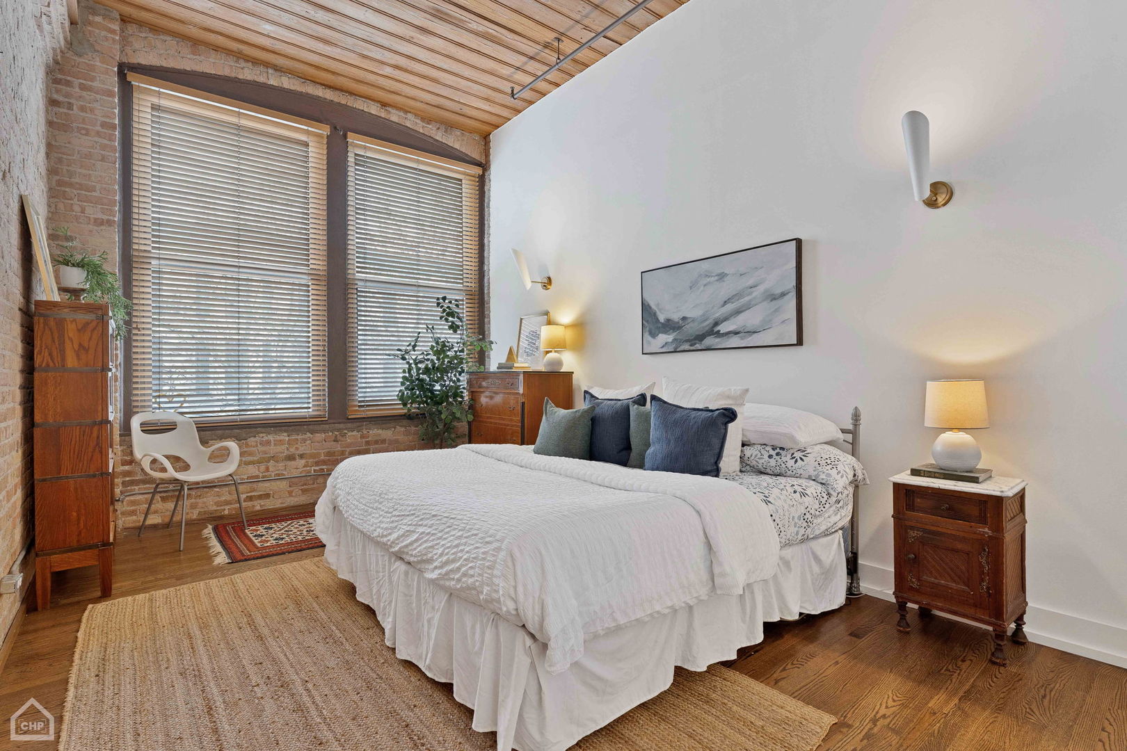 1327 W Washington Boulevard Unit: 2F