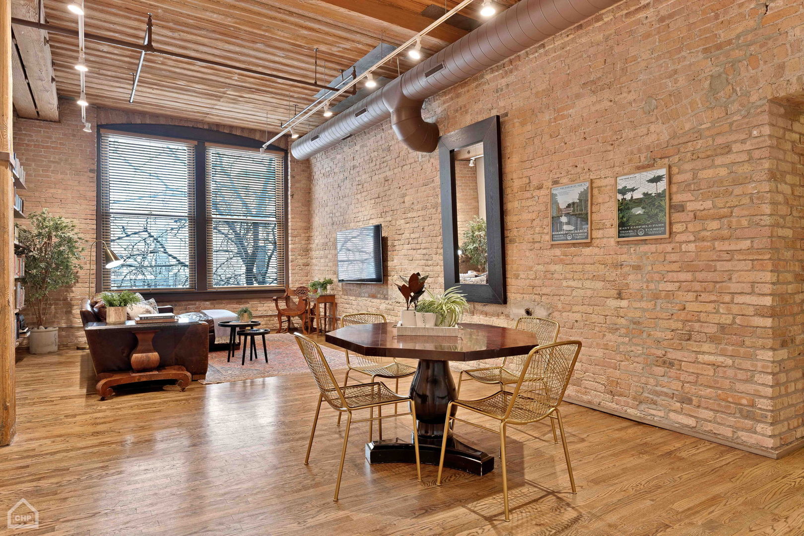 1327 W Washington Boulevard Unit: 2F