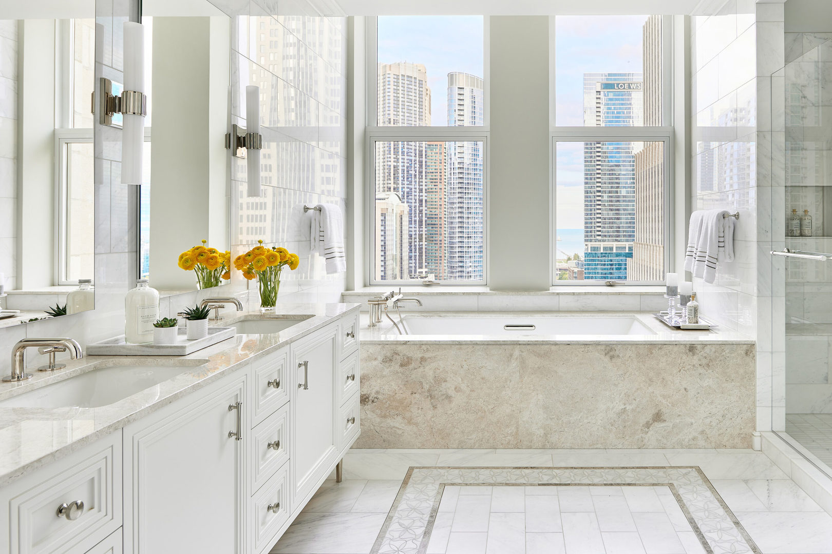 435 N Michigan Avenue Unit: 1301