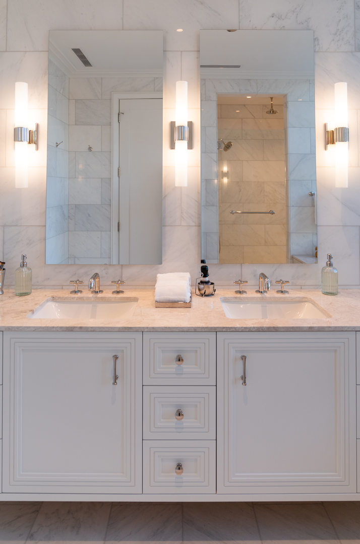 435 N Michigan Avenue Unit: 1301