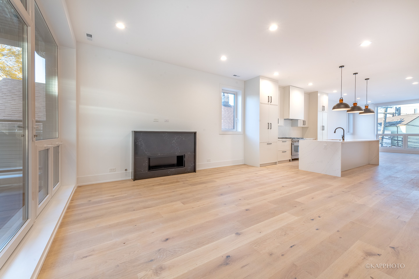2038 N Bingham Street Unit: 1E