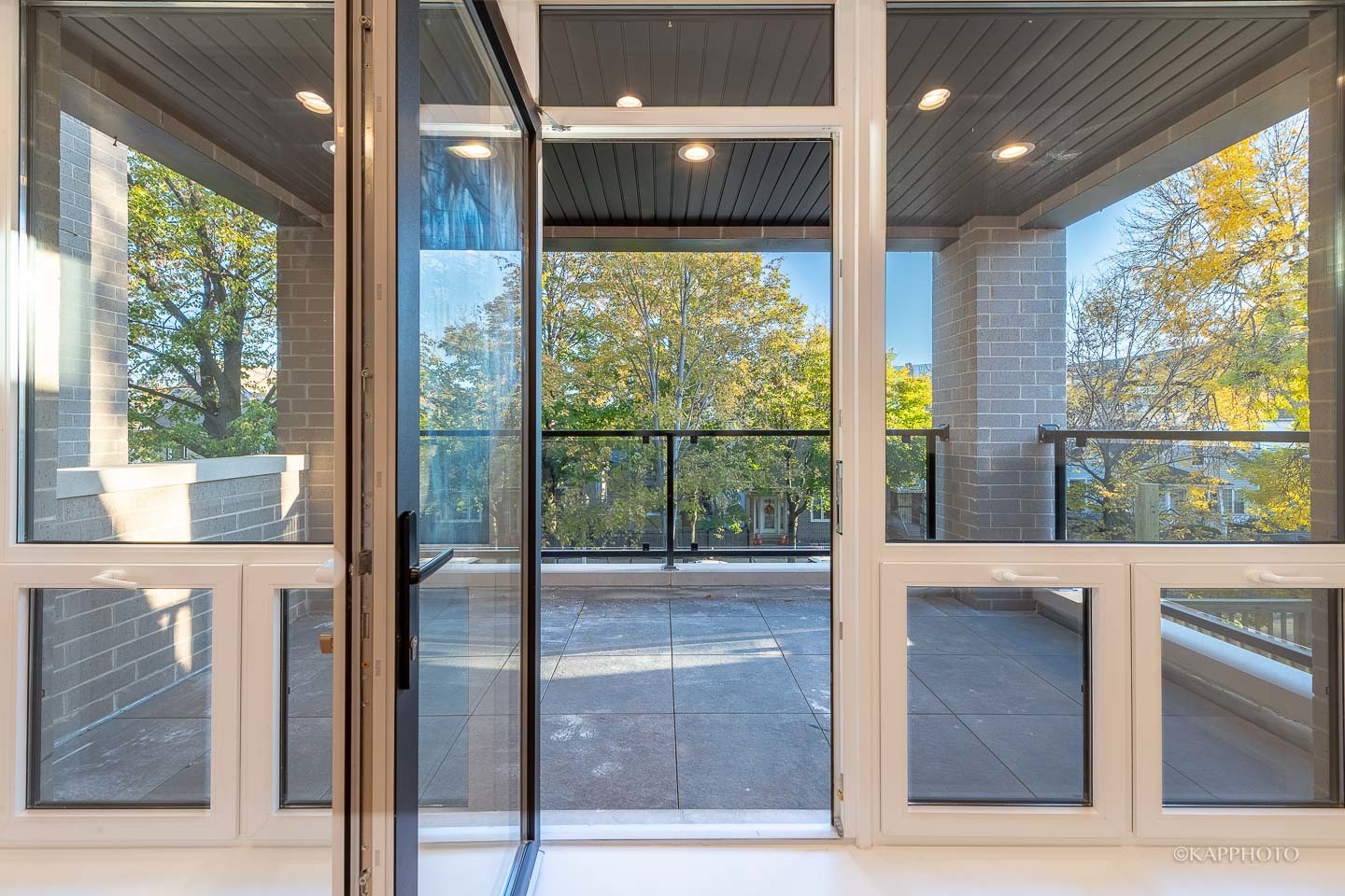 2038 N Bingham Street Unit: 1E