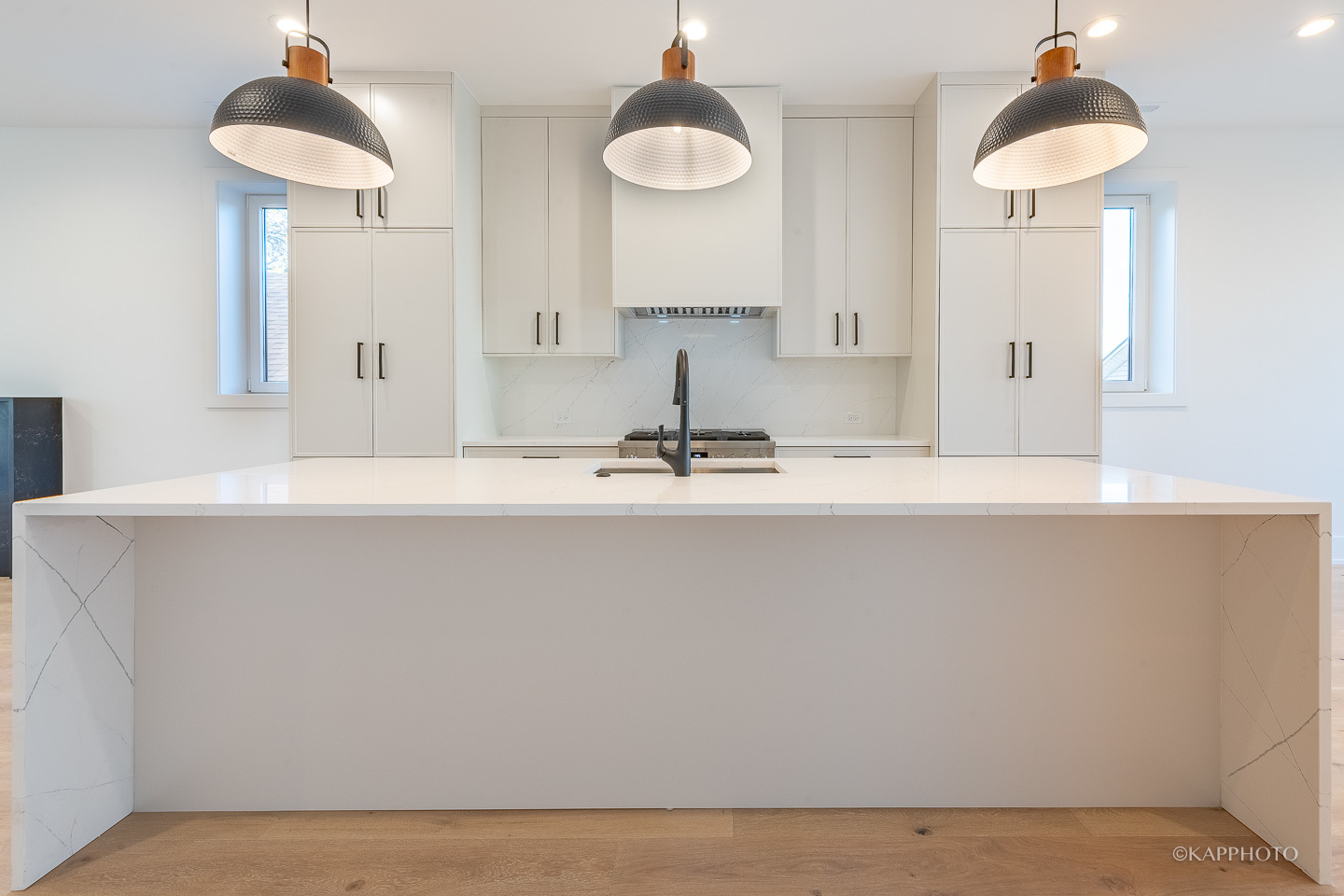 2038 N Bingham Street Unit: 1E