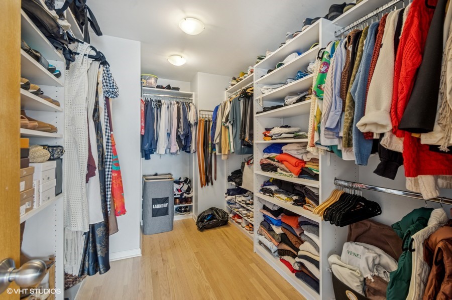 1373 W HUBBARD Street Unit: 4E