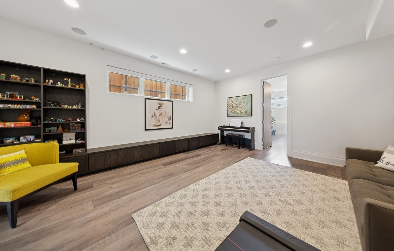 1923 W Huron Street