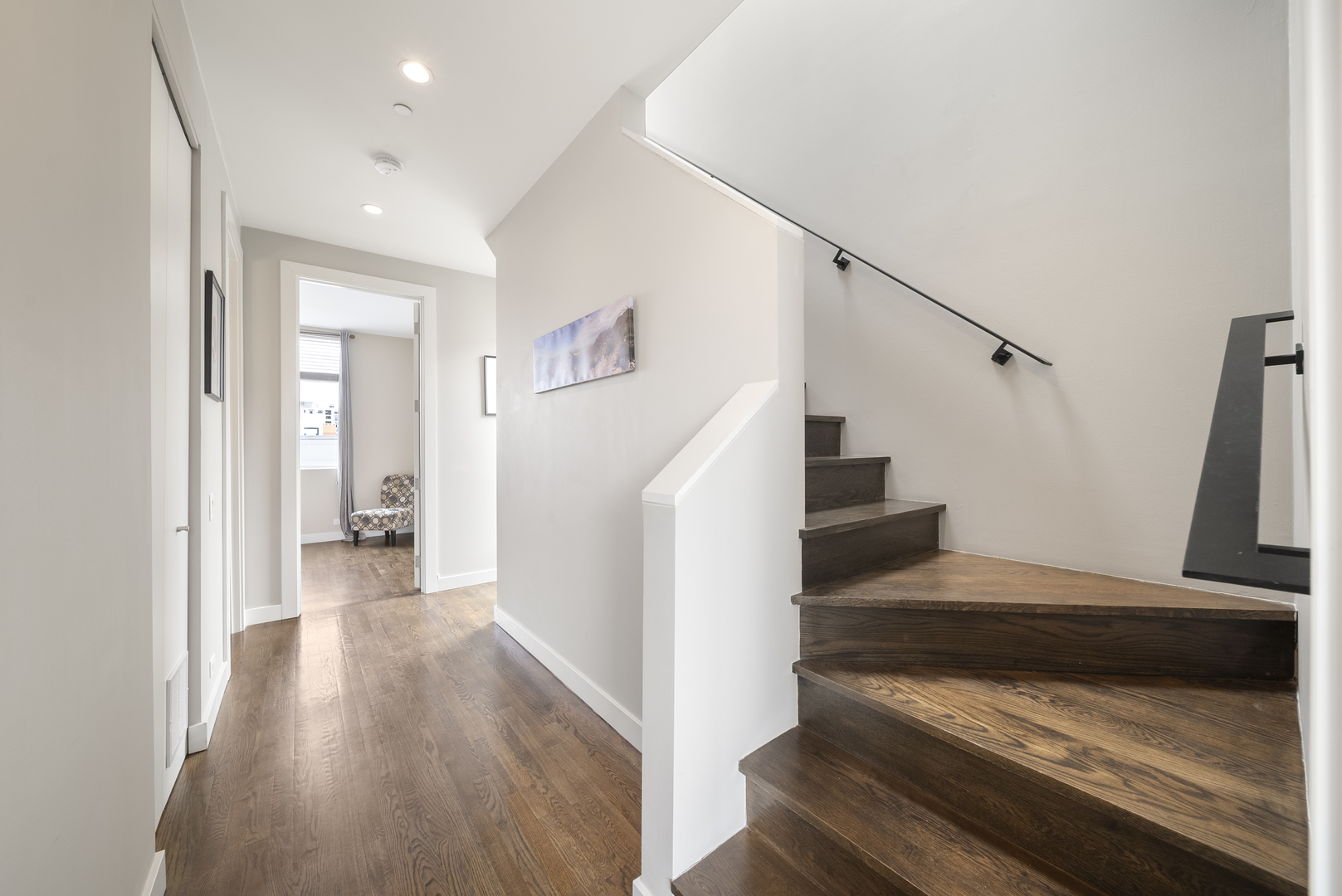448 W Oak Street