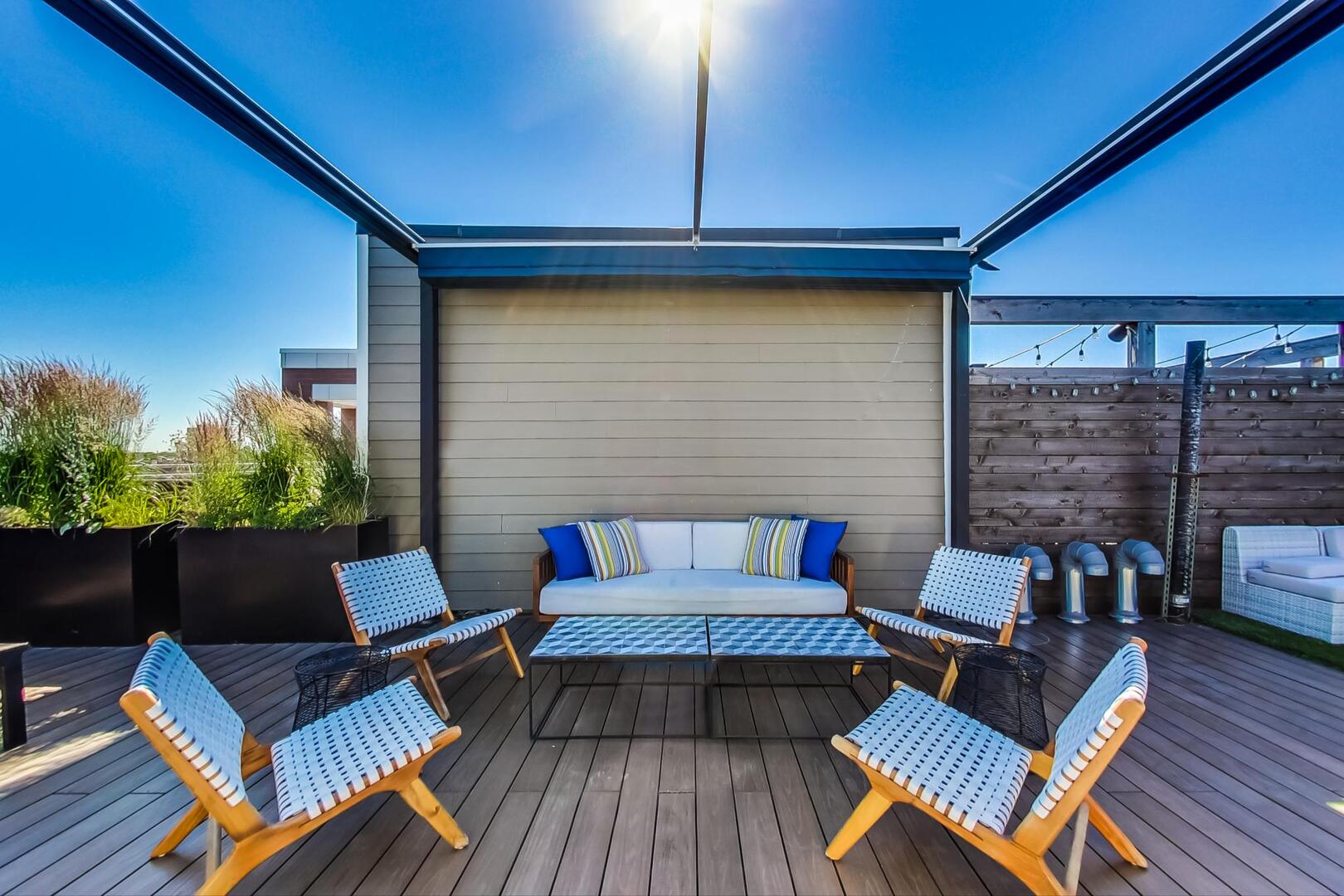 1611 N Hermitage Avenue Unit: 403