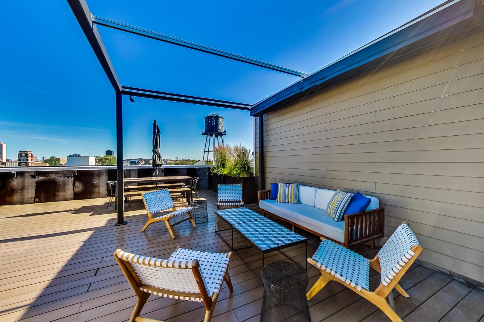 1611 N Hermitage Avenue Unit: 403