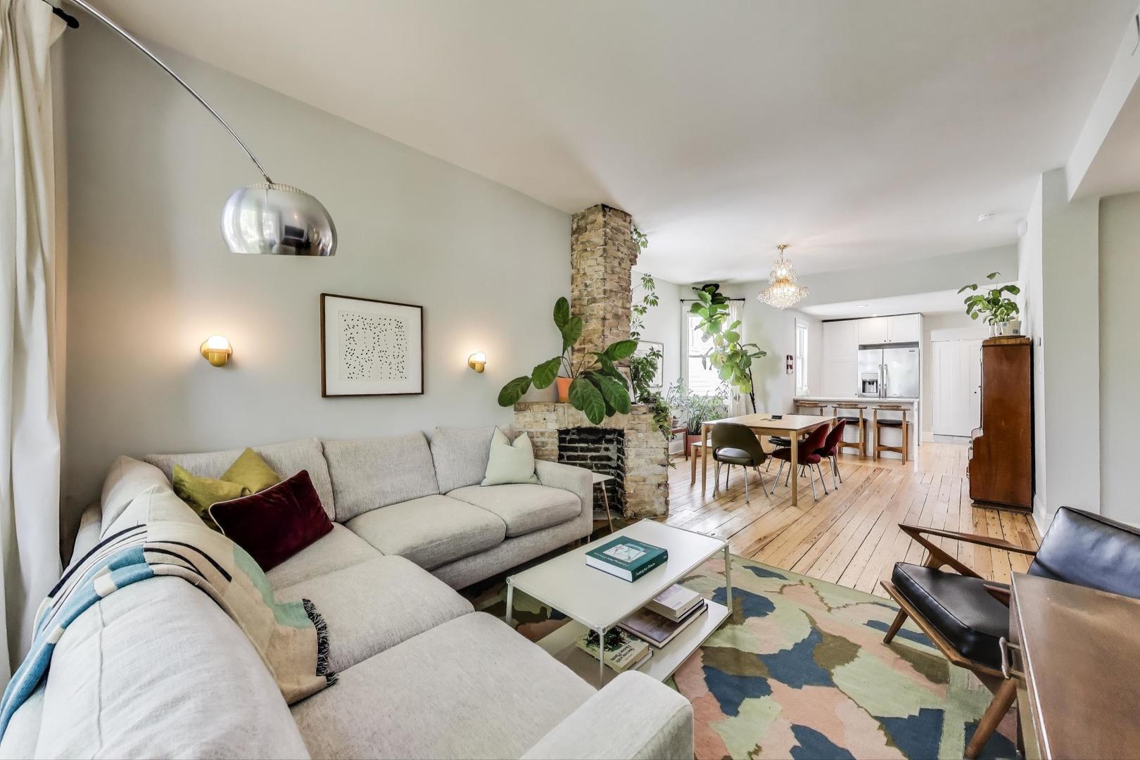 3719 W SHAKESPEARE Avenue