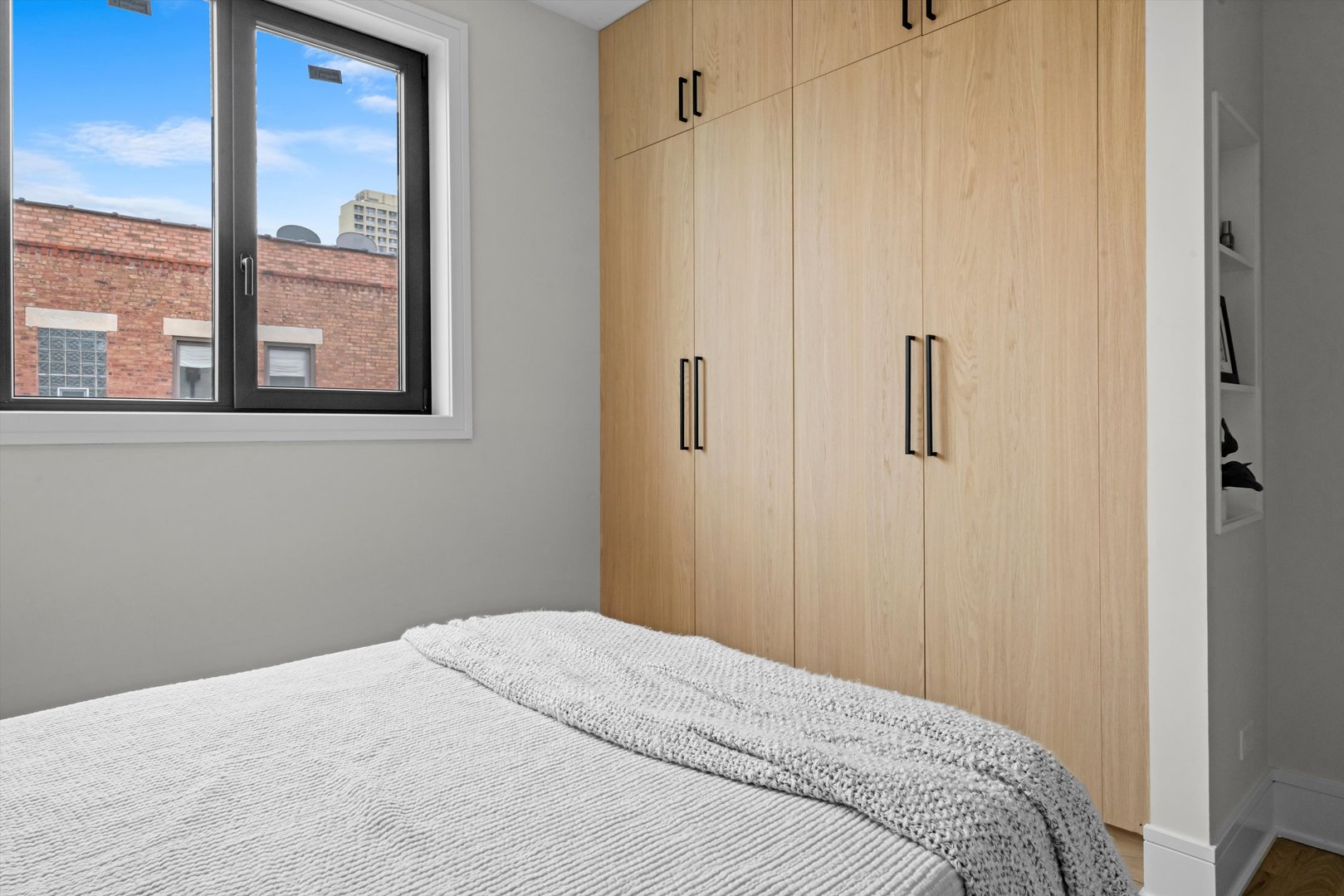 2021 W Erie Street Unit: 1