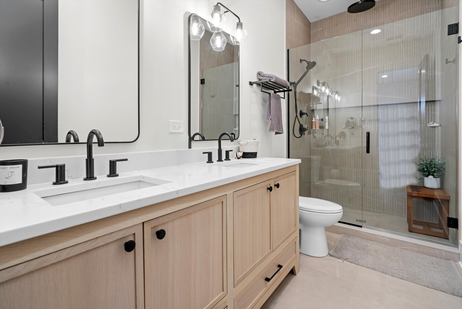 2021 W Erie Street Unit: 1