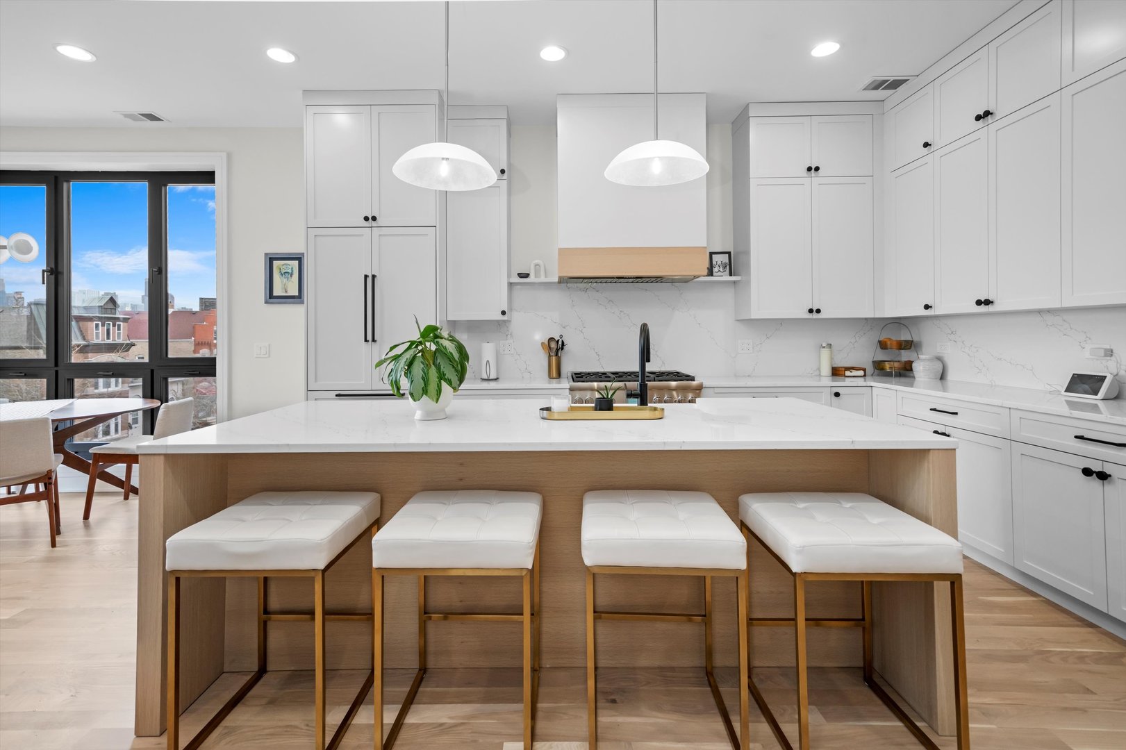 2021 W Erie Street Unit: 1