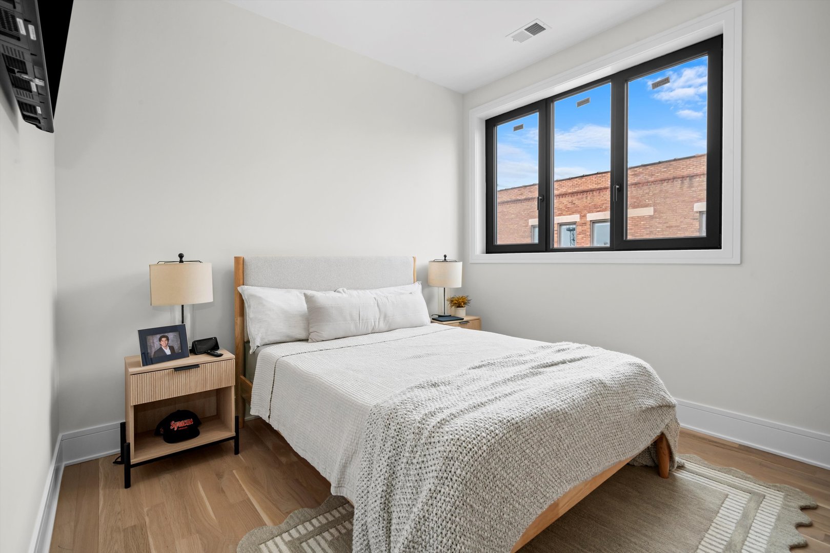 2021 W Erie Street Unit: 1