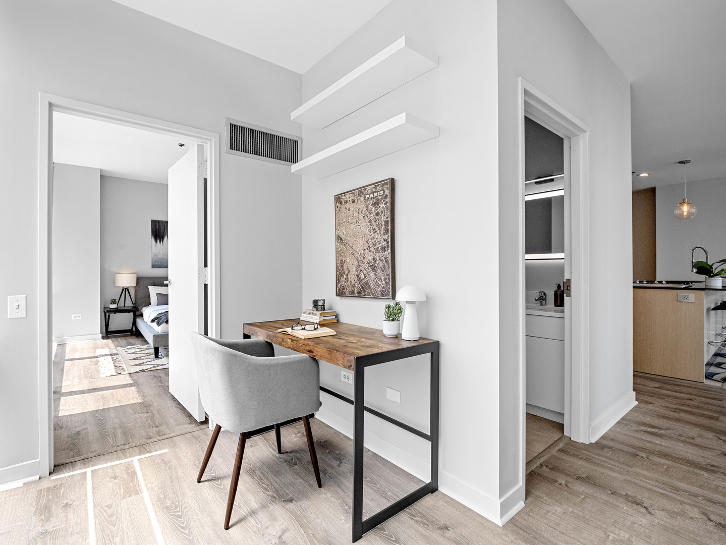 653 N KINGSBURY Street Unit: 1707