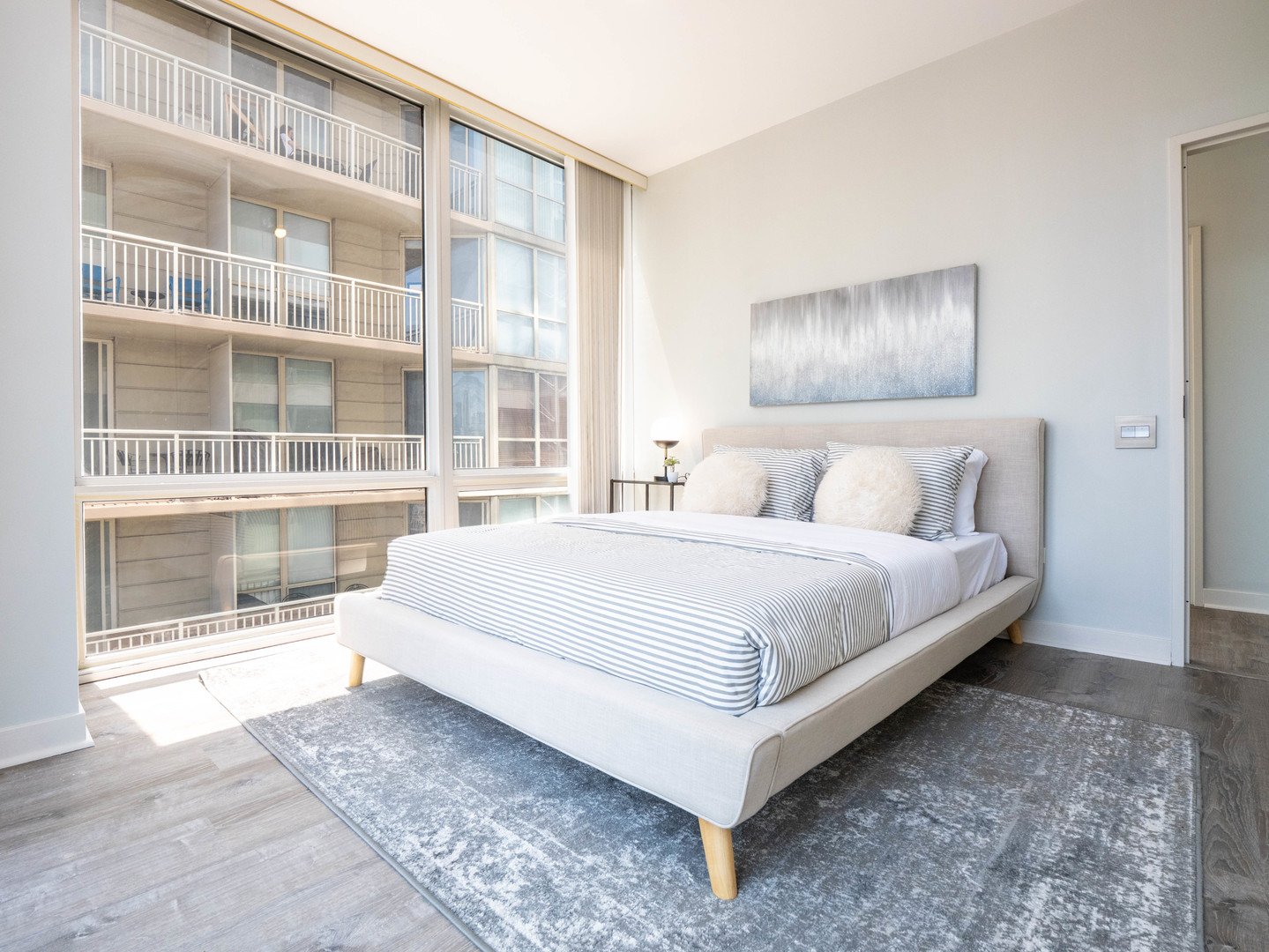 653 N KINGSBURY Street Unit: 1707