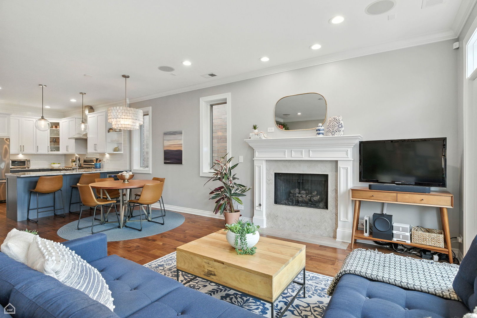 1031 W Monroe Street Unit: 4