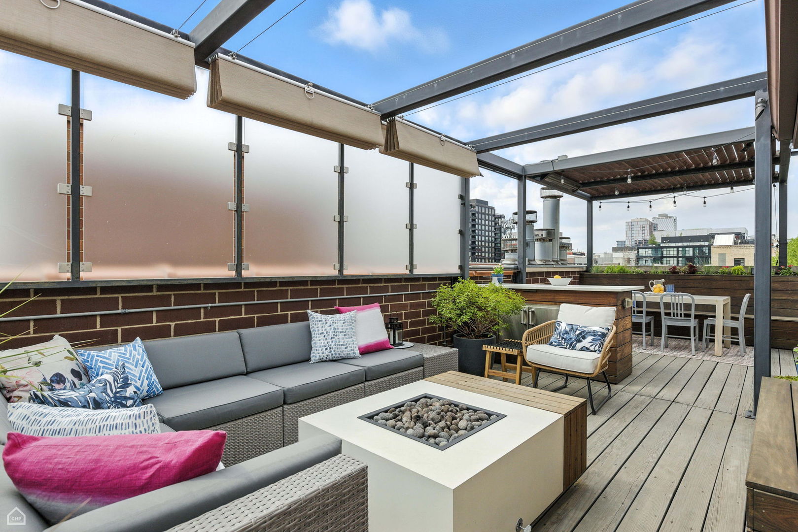 1031 W Monroe Street Unit: 4
