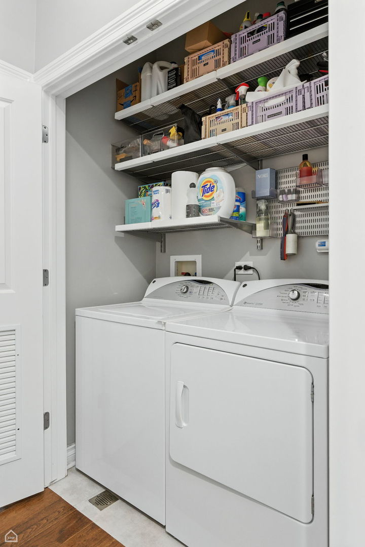 1031 W Monroe Street Unit: 4