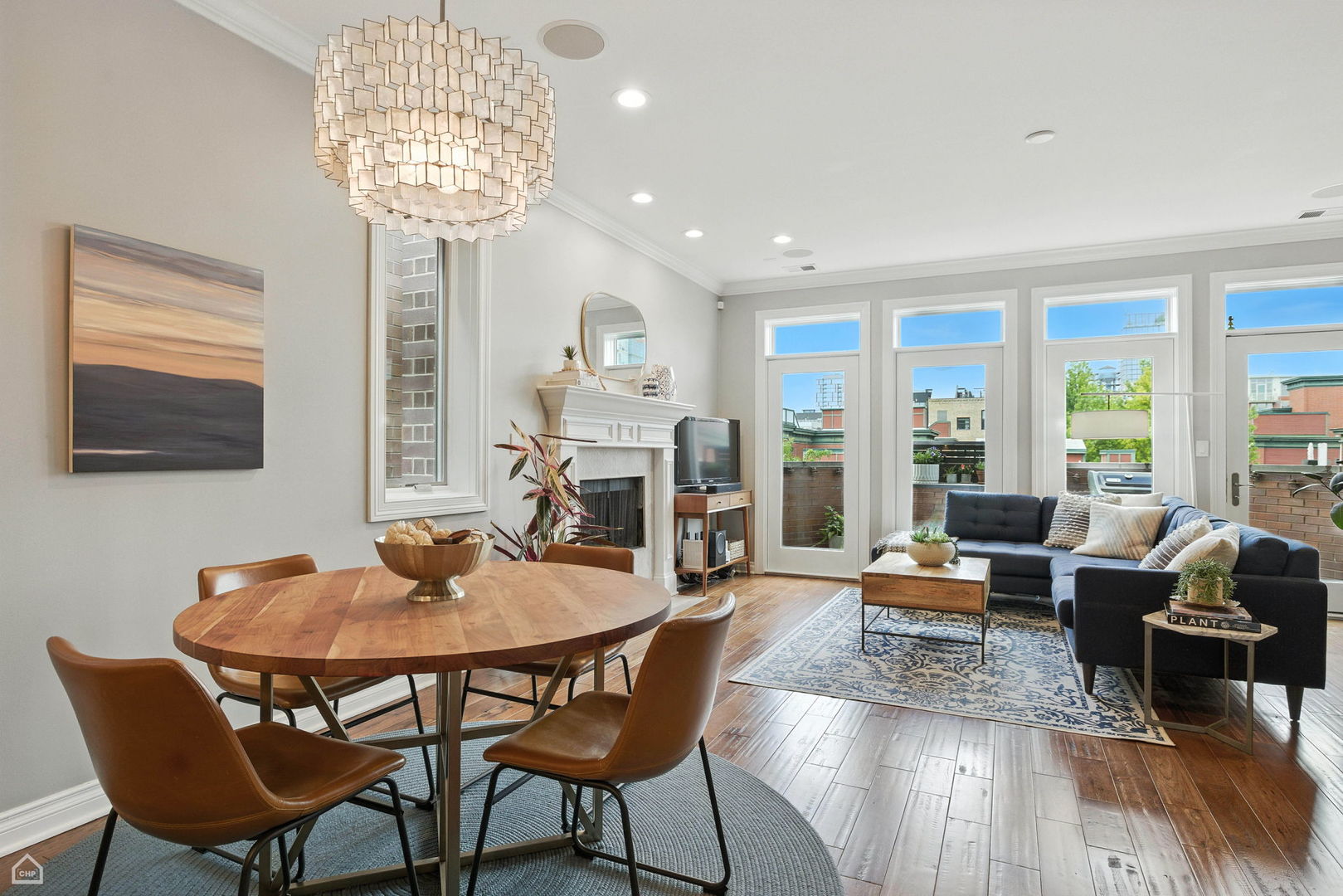 1031 W Monroe Street Unit: 4